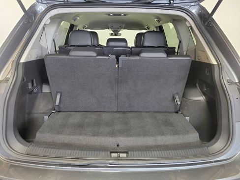 Used 2023 Volkswagen Tiguan SE FWD image 24