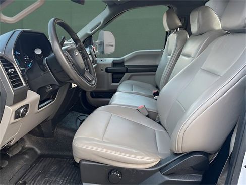 Used 2019 Ford F550 4x4 Regular Cab Super Duty image 7