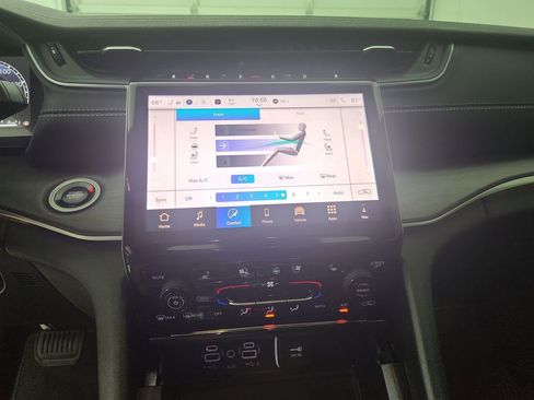 New 2025 Jeep Grand Cherokee L Limited w/ Luxury Tech Group II image 27