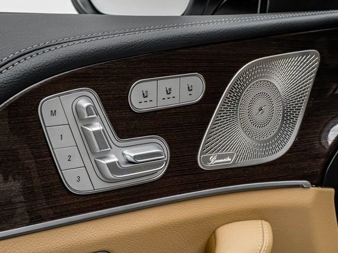 Used 2024 Mercedes-Benz GLS 580 4MATIC image 43