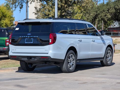 New 2025 Ford Expedition Max Active image 4