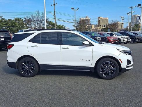 Used 2022 Chevrolet Equinox RS AWD/4WD image 11