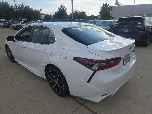 Used 2023 Toyota Camry SE FWD image 4