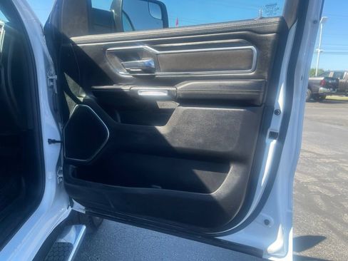 Used 2023 RAM 1500 Laramie AWD/4WD image 11