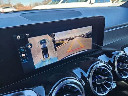 Used 2026 Mercedes-Benz GLB 250 image 30