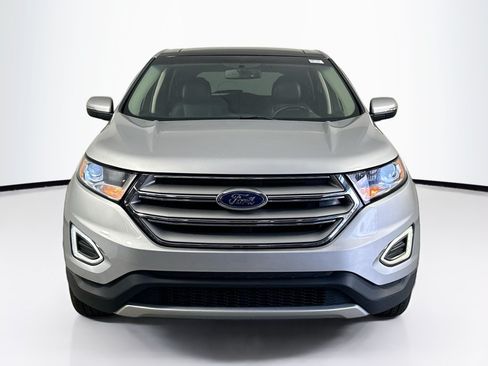 Used 2015 Ford Edge Titanium w/ Equipment Group 301A AWD/4WD image 2