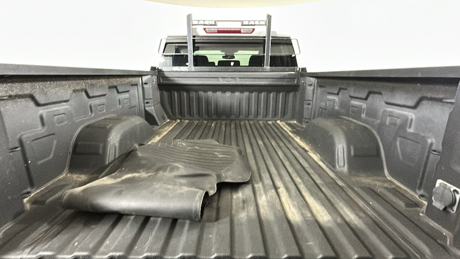 Used 2023 GMC Sierra 1500 SLE AWD/4WD image 34