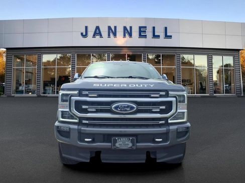 Used 2022 Ford F250 Platinum w/ FX4 Off-Road Package AWD/4WD image 2
