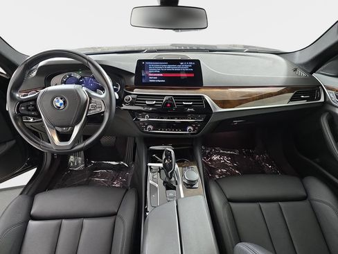 Used 2018 BMW 530i xDrive AWD/4WD image 14