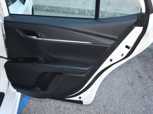 Certified 2025 Toyota Camry SE image 18