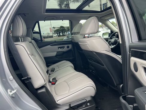 Certified 2023 Honda Pilot Elite image 36
