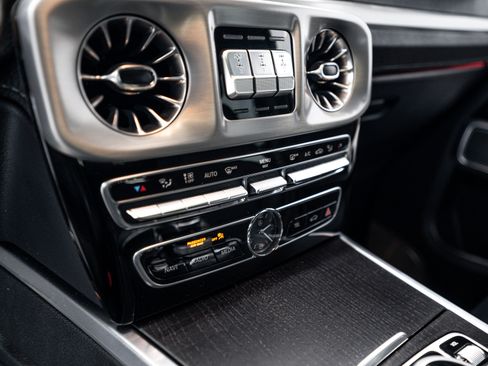 Used 2022 Mercedes-Benz G 550 image 18