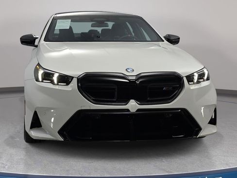 Used 2026 BMW M5 w/ Executive Package AWD/4WD image 3
