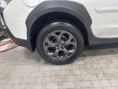 Used 2021 Subaru Crosstrek 2.5i Sport w/ Moonroof Package image 19