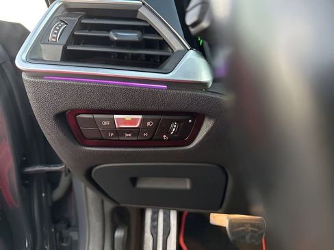 Used 2022 BMW M4 xDrive Competition w/ Executive Package image 21