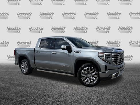 Used 2025 GMC Sierra 1500 Denali AWD/4WD image 2