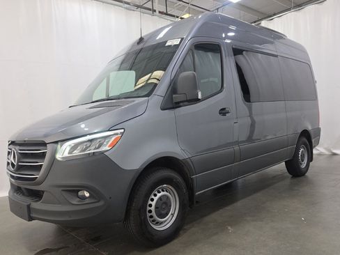 Used 2024 Mercedes-Benz Sprinter 2500 image 17