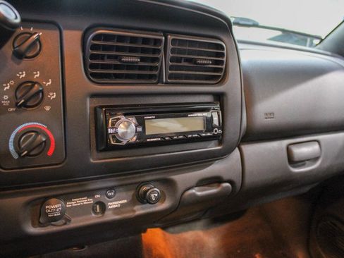 Used 1999 Dodge Dakota Sport image 13