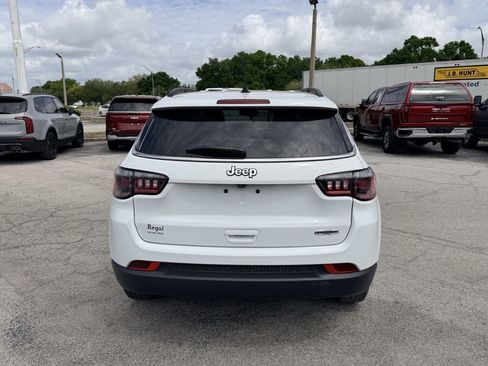 Used 2022 Jeep Compass Latitude w/ Convenience Group image 6