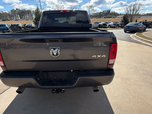 Used 2017 RAM 1500 Express w/ Express Value Package image 9