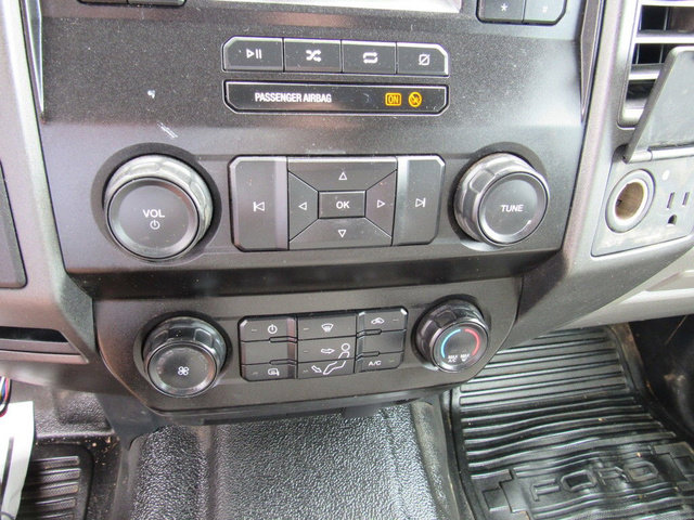 Used 2022 Ford F550 2WD Crew Cab Super Duty w/ Power Equipment Group image 39