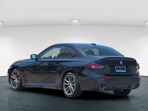 Used 2025 BMW 230i Coupe w/ Convenience Package RWD image 5