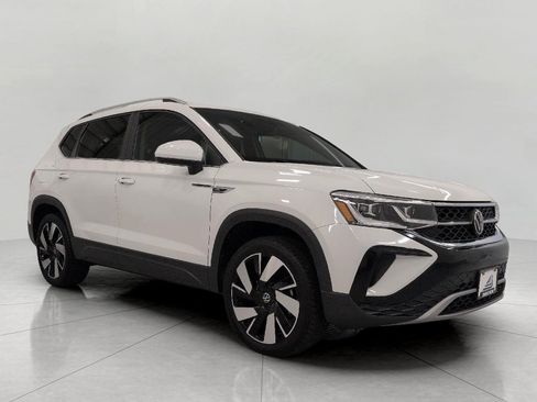 Used 2023 Volkswagen Taos SEL AWD/4WD image 1
