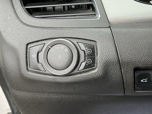 Used 2012 Ford Edge SEL image 25