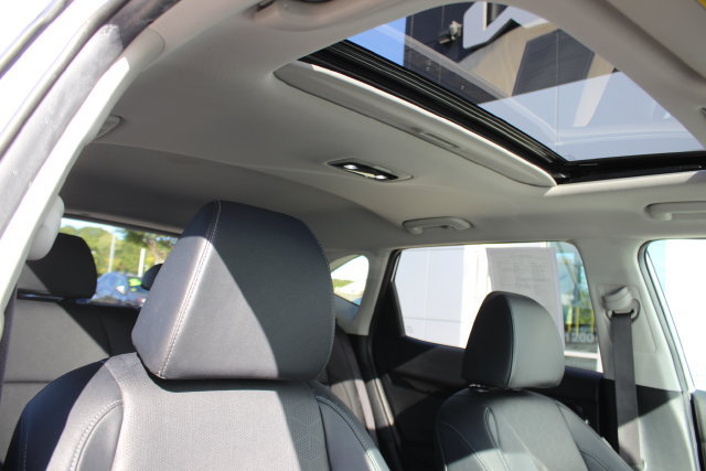 Used 2024 Kia Seltos SX w/ SX Sunroof Package AWD/4WD image 35