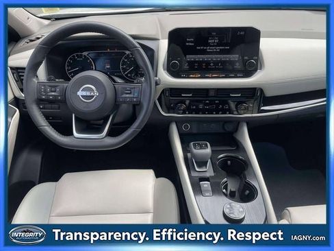 Used 2023 Nissan Rogue SL w/ SL Premium Package AWD/4WD image 13