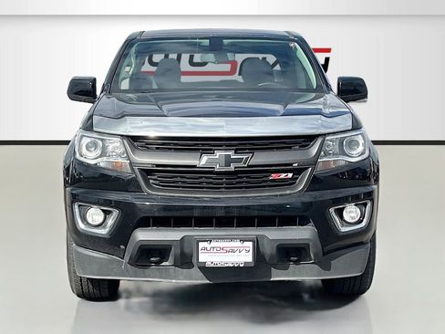 Used 2019 Chevrolet Colorado Z71 AWD/4WD image 2