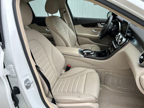 Used 2015 Mercedes-Benz C 300 4MATIC Sedan image 49