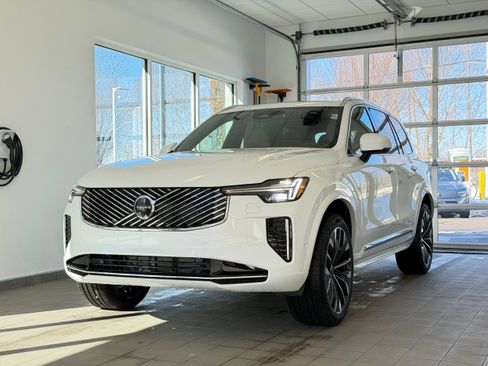 New 2026 Volvo XC90 B6 Plus w/ Protection Package Premier image 2