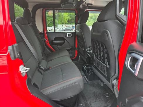 Used 2021 Jeep Gladiator Rubicon w/ Trailer Tow Package AWD/4WD image 24
