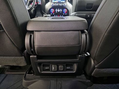 Certified 2022 Chevrolet Silverado 2500 LTZ image 25