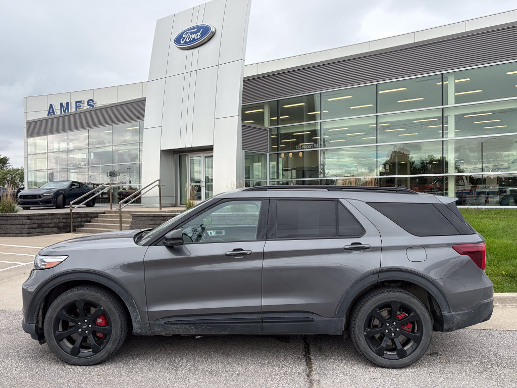 Used 2023 Ford Explorer ST w/ Equipment Group 401A AWD/4WD image 3