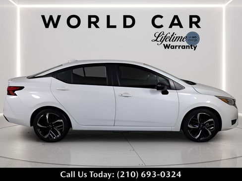 Used 2023 Nissan Versa SR w/ Trunk Package image 8