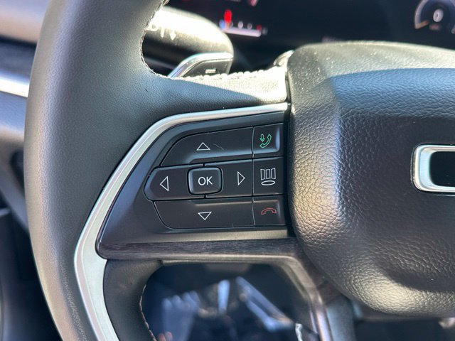 Used 2023 Jeep Grand Cherokee L Limited AWD/4WD image 9