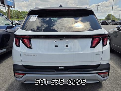 Used 2025 Hyundai Tucson SEL AWD/4WD image 3
