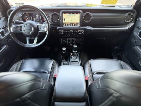 Used 2021 Jeep Wrangler Unlimited Sahara AWD/4WD image 12