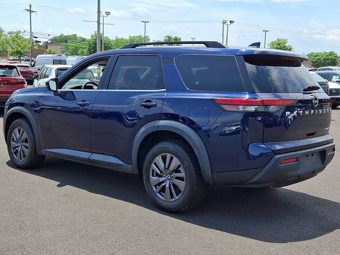 Used 2022 Nissan Pathfinder SV AWD/4WD image 4