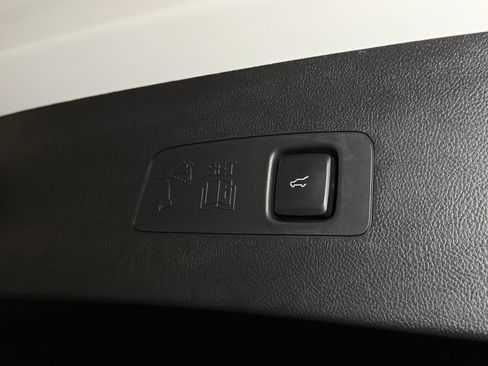 New 2026 Lincoln Corsair Premiere FWD image 15