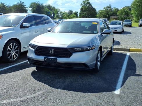 Used 2024 Honda Accord LX image 4