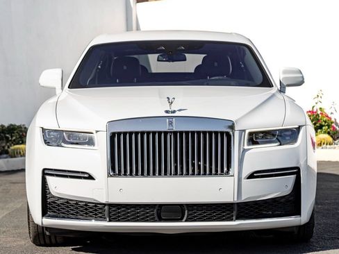 Used 2024 Rolls-Royce Ghost image 5