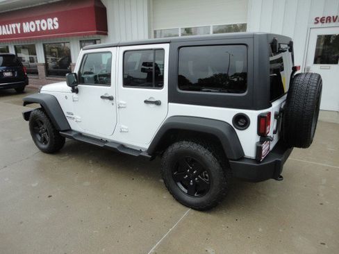 Used 2017 Jeep Wrangler Unlimited Sport w/ Quick Order Package 24S image 10