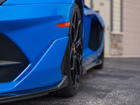 Used 2021 Lamborghini Aventador SVJ AWD/4WD image 44
