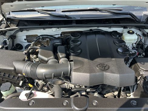 Used 2022 Toyota 4Runner Limited AWD/4WD image 35