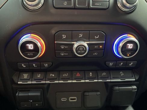 Used 2021 GMC Sierra 2500 Denali w/ Denali Ultimate Package image 26