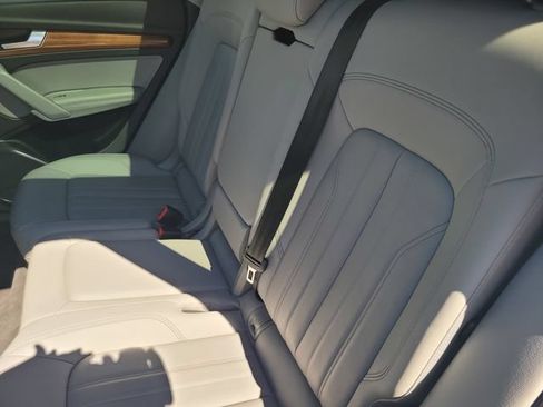 Used 2022 Audi Q5 2.0T Premium Plus w/ Premium Plus Package AWD/4WD image 15