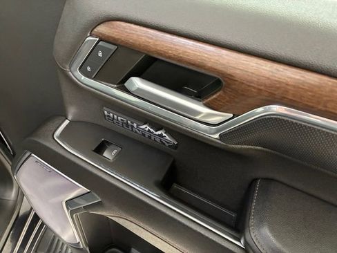 Certified 2023 Chevrolet Silverado 1500 High Country w/ High Country Premium Package image 15